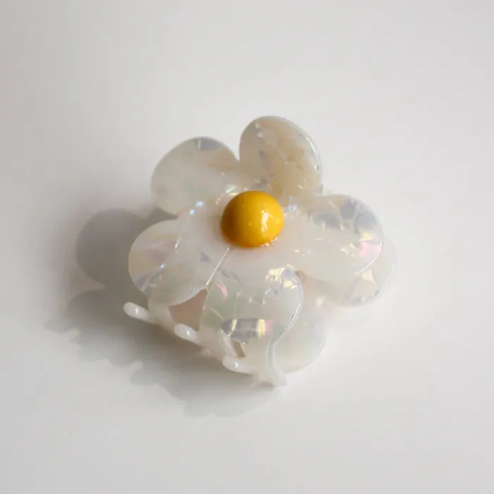 Candlewick Gift Shop Rings Daisy Hair Clip White