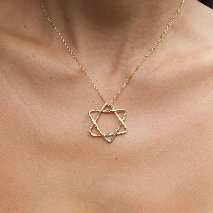 Elisabeth Bell Necklaces Star of David Necklace