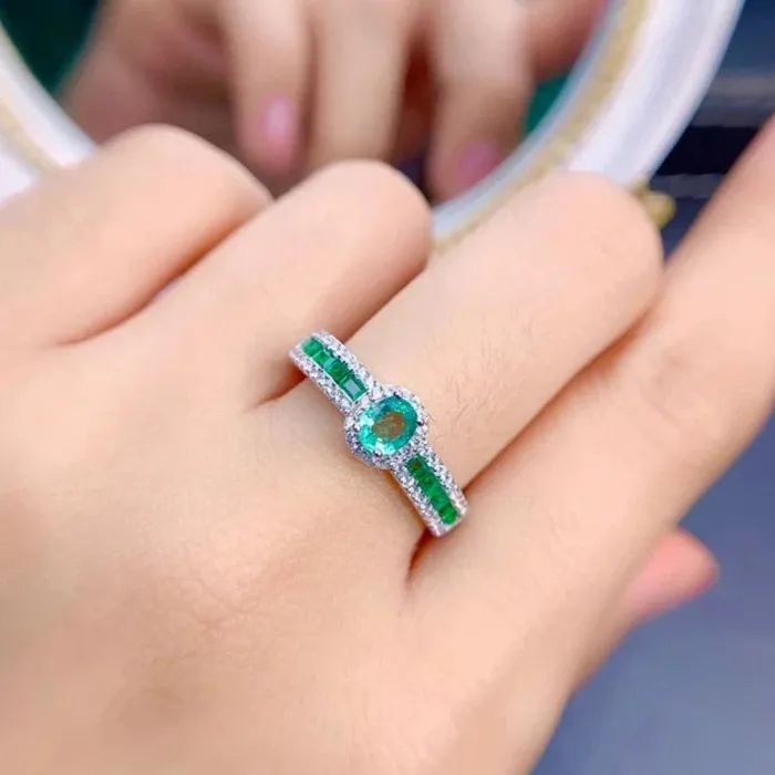 Metamorphidi Rings Luxury Green Emerald Ring