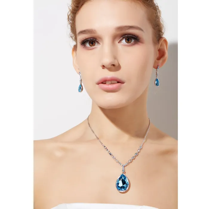 Necklaces Yellow Chimes Yellow Chimes Crystals from Swarovski Meringue Blue Crystal Necklace Pendant for Women and Girls