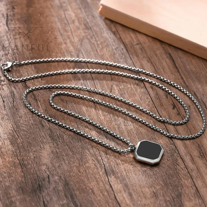 Yellow Chimes Fashion Black Pendants For Men Geometric Square Shaped Pendant Necklace Urban Edge Stainless Steel Hip Hop Pendant Chain for Boys Birthday Anniversary Gift for Men Boys Yellow Chimes Necklaces
